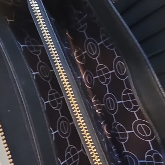 HENRI BENDEL NEW YORK West 57 Tropical Birds Zip Around Wallet - Picture 13 of 16